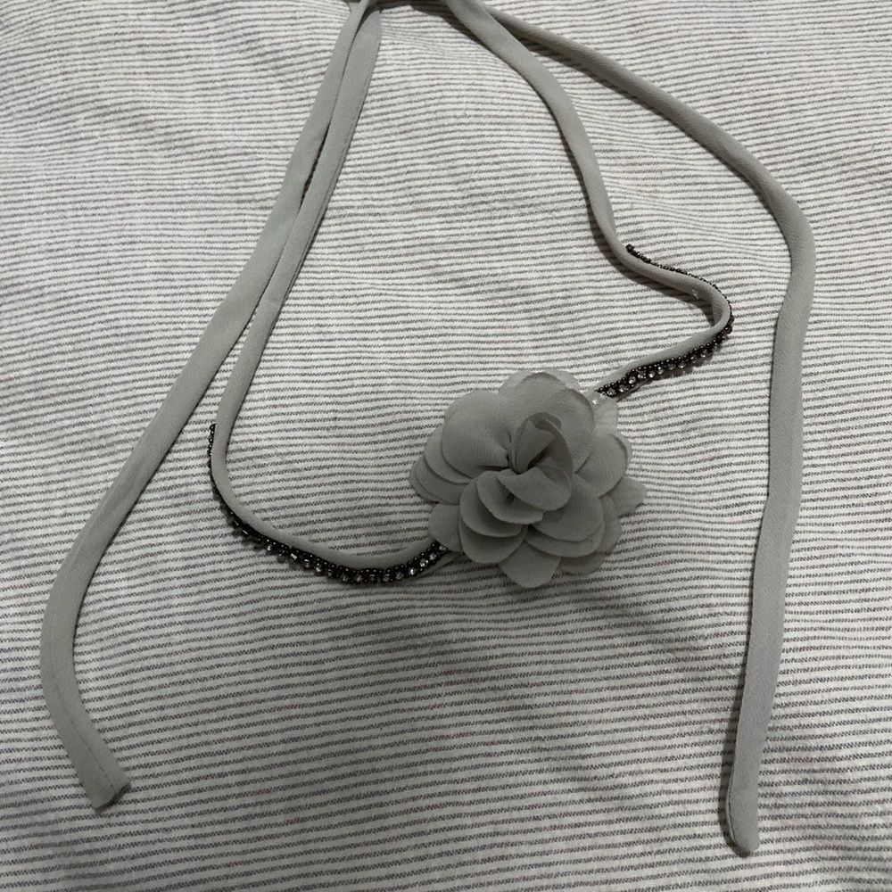 Zara- Jeweled floral choker